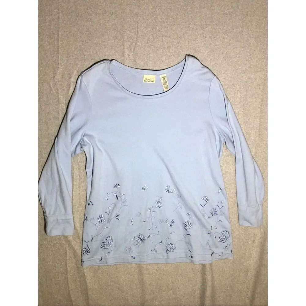 Womens Classic Elements Sweater Size XL Blue Embroidered Flowers Cottage Core